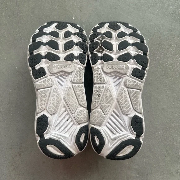 Hoka Clifton’s - Picture 4 of 5